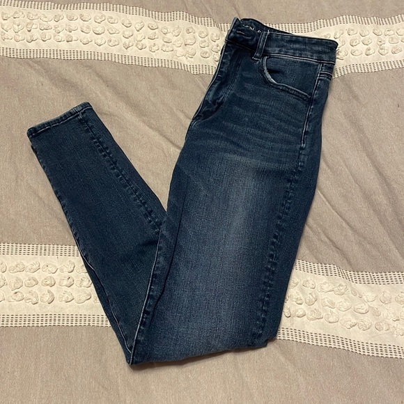 American Eagle Outfitters Denim - American Eagle Outfitters High-Waisted Dark Wash Jeggings. Size 4